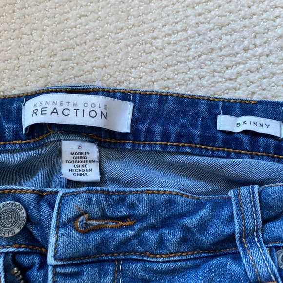 Kenneth Cole Reaction Jeans - Size 8 - Picture 3 of 3